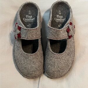 Finn Comfort Gray and Red Women's Shoes